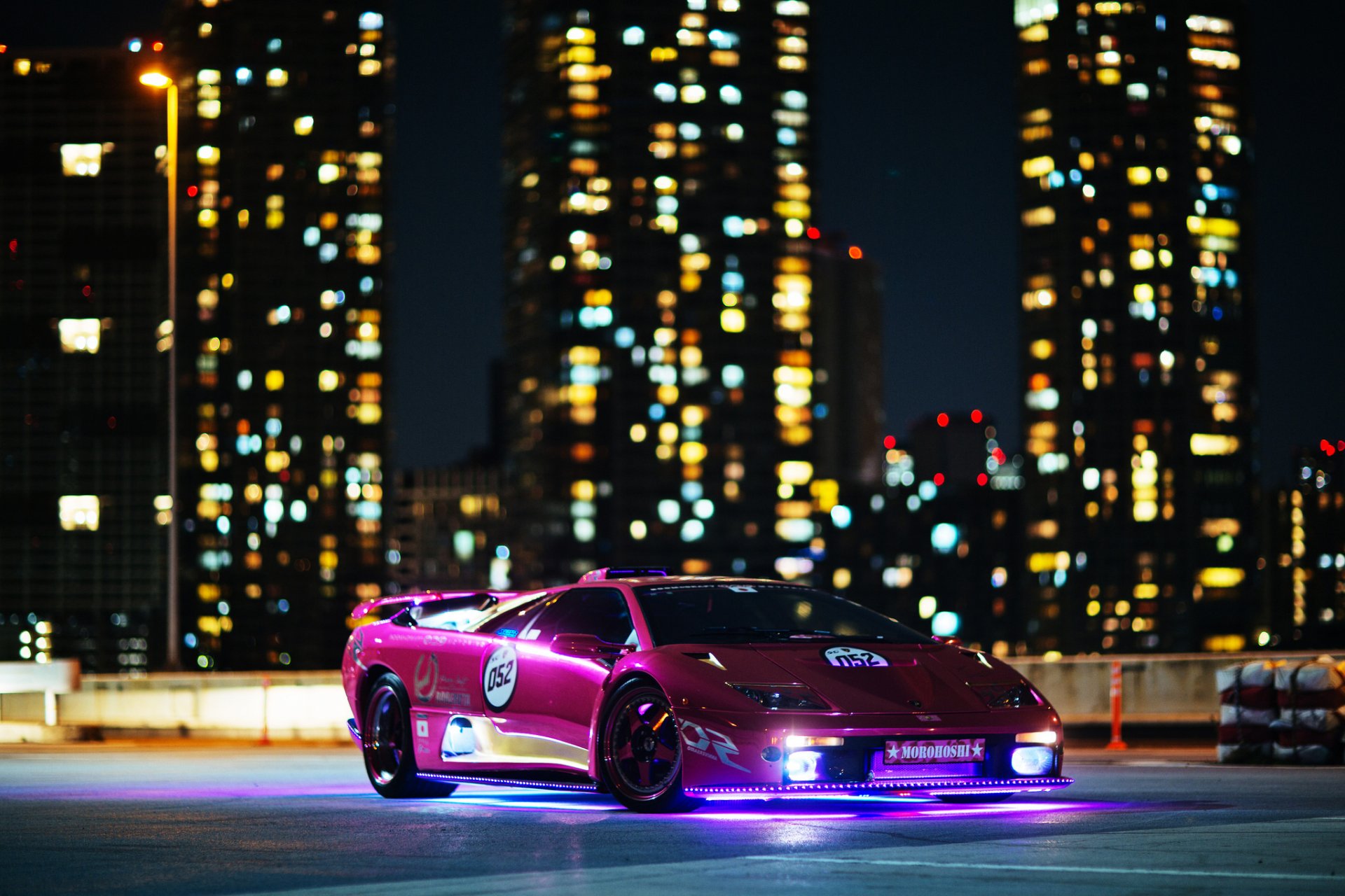 lamborghini diablo lamborghini diablo night buildings light