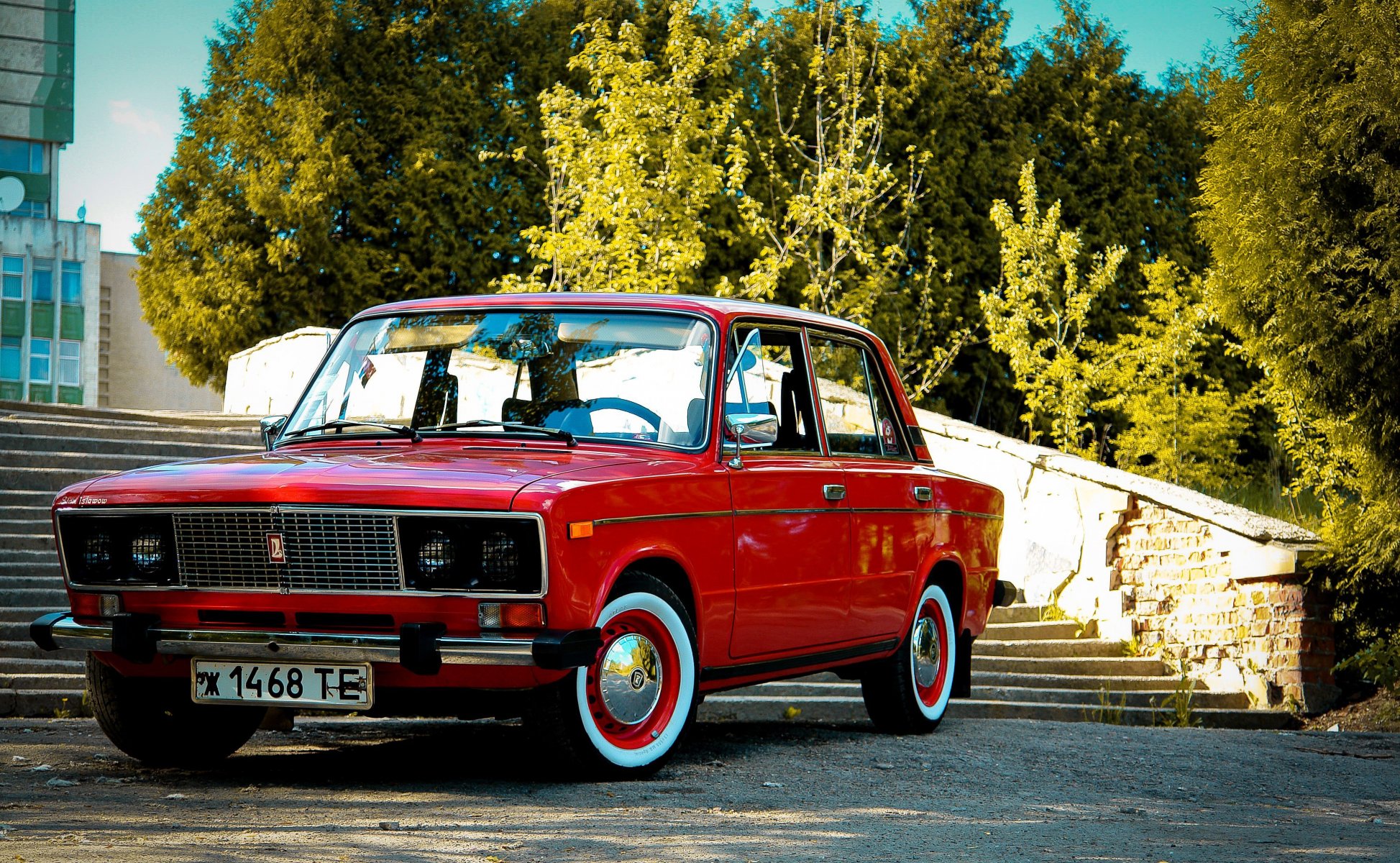 lada zhiguli vaz czerwony shoha retro klasyczny legenda tapety tło