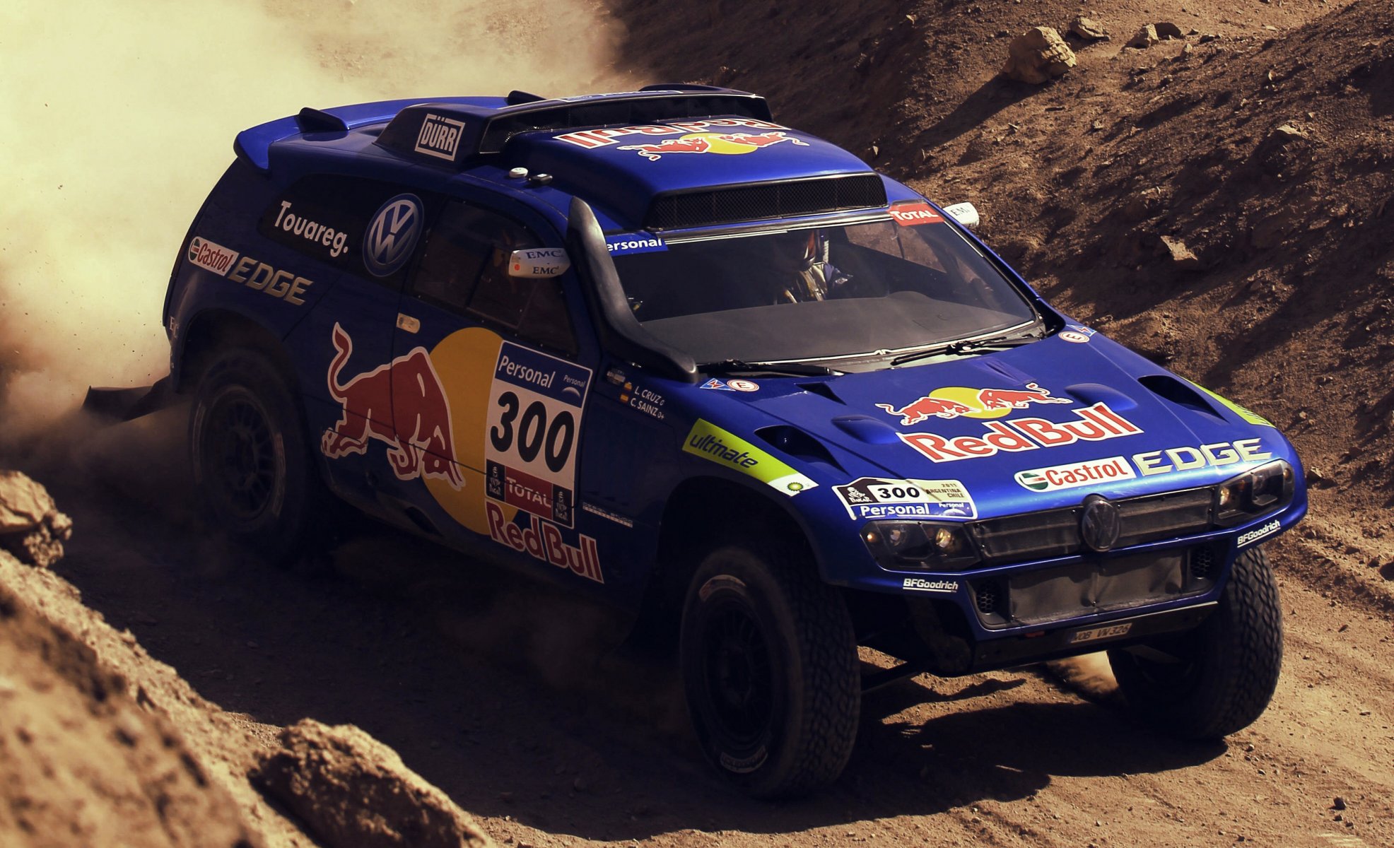 volkswagen touareg blue dakar red bull