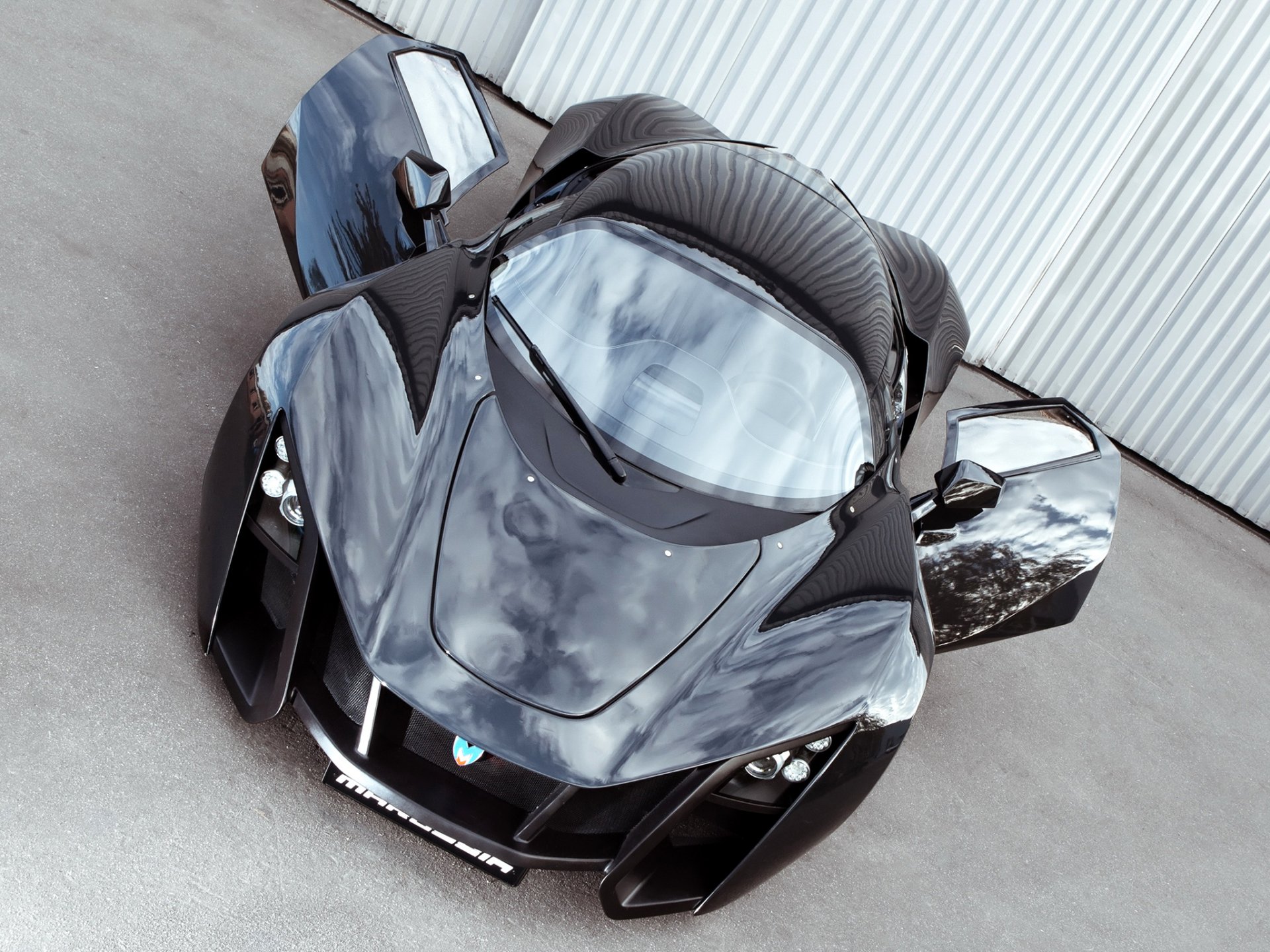 marussia b2 noir supercar avant portes