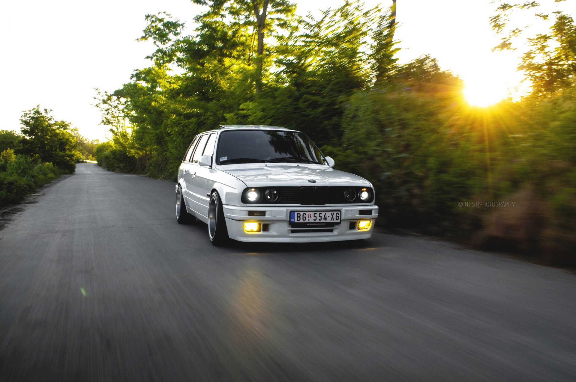 bmw e30 white