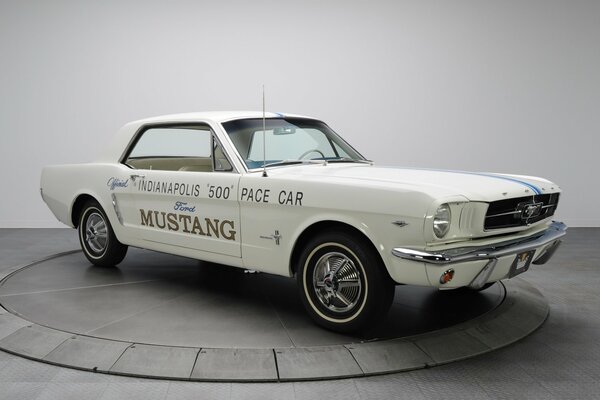 Klassische Retro Ford Mustang