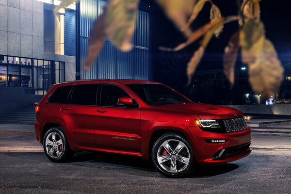 Обои автомобиля джипа grand cherokee