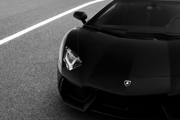 Thunderstorm of the city streets lamborghini aventador