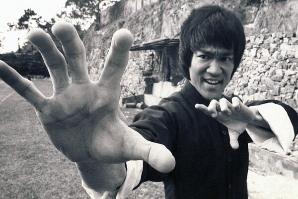 Bruce Lee foto en blanco y negro de Jeet Kun-do