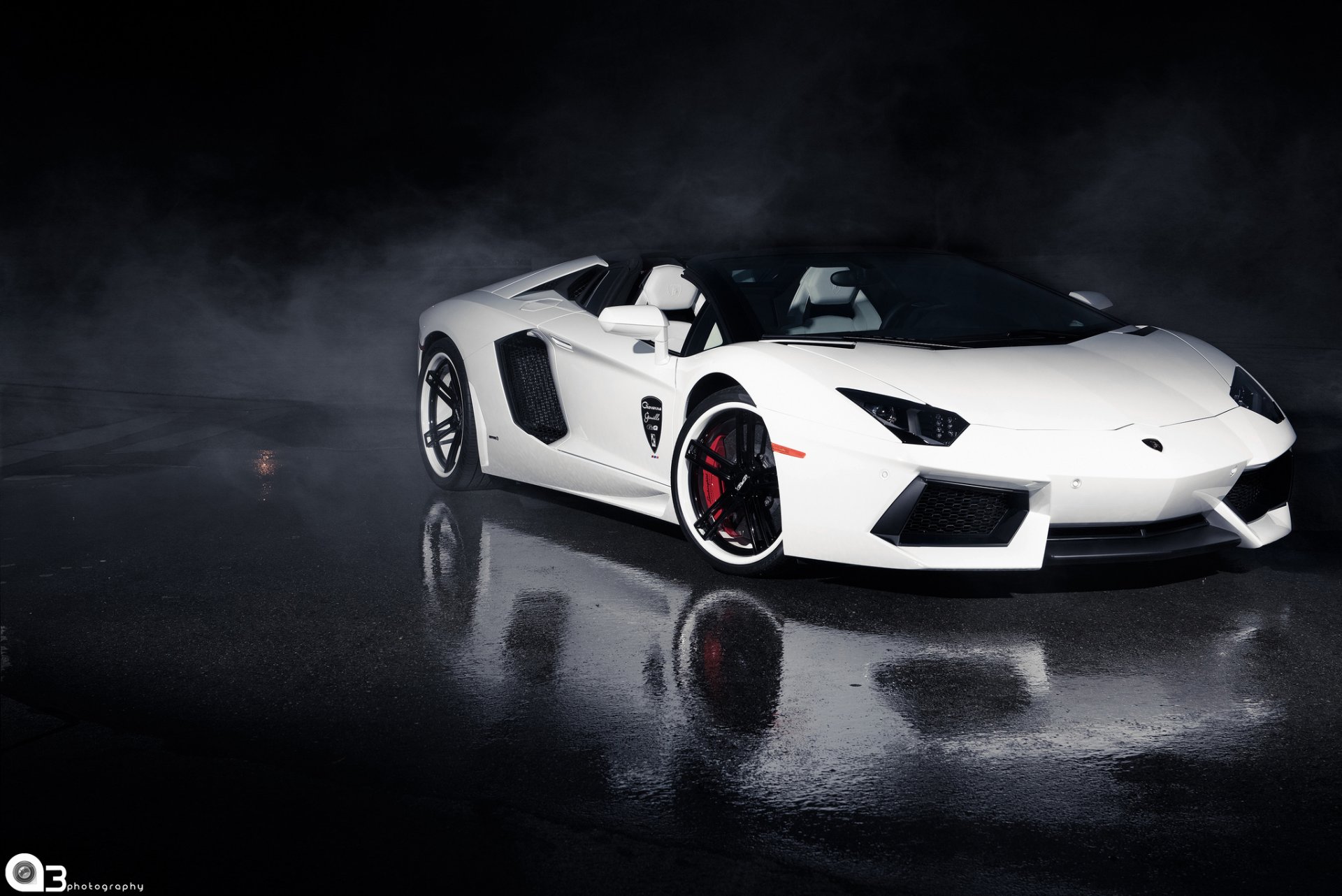 lamborghini aventador roadster biały giovanna koła