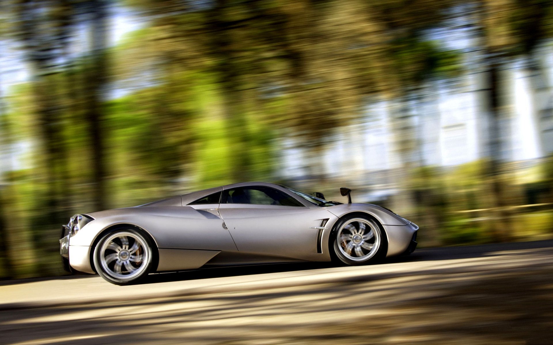 pagani huayra supercar italian