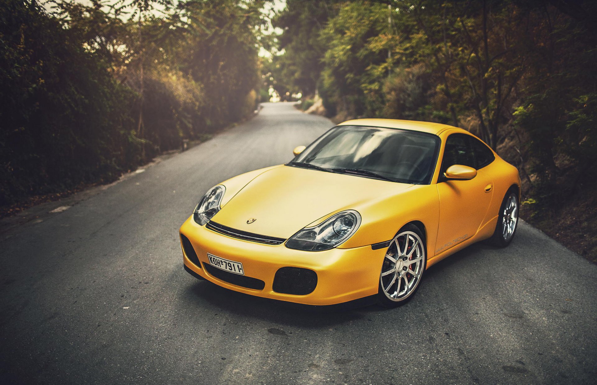 porsche carrera selvaggio giallo porsche