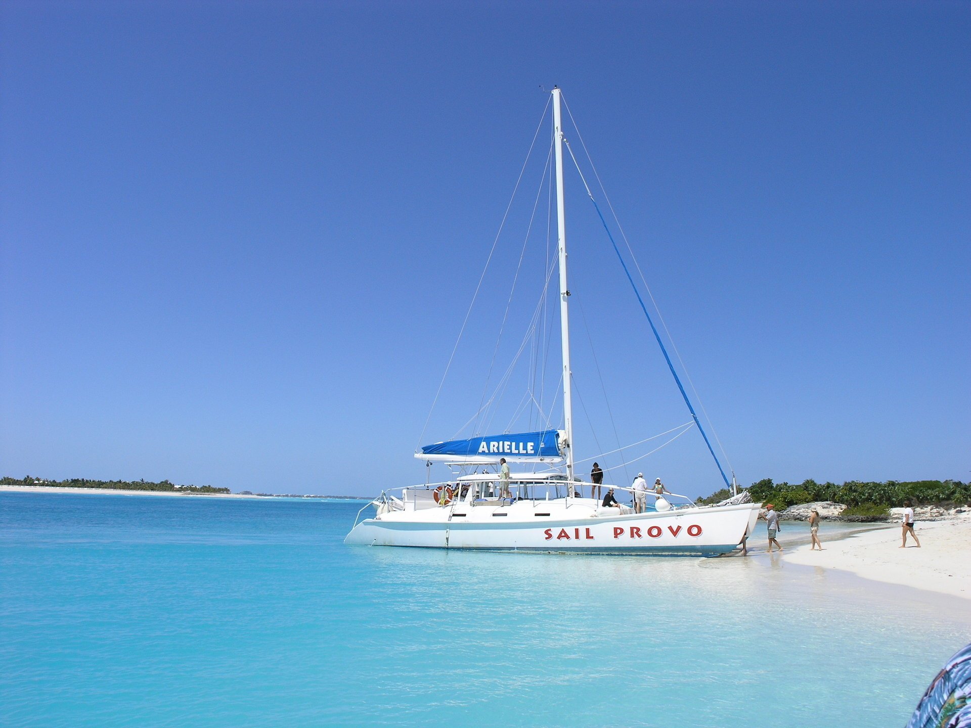 ozean yacht strand menschen erholung ufer sand wasser boot