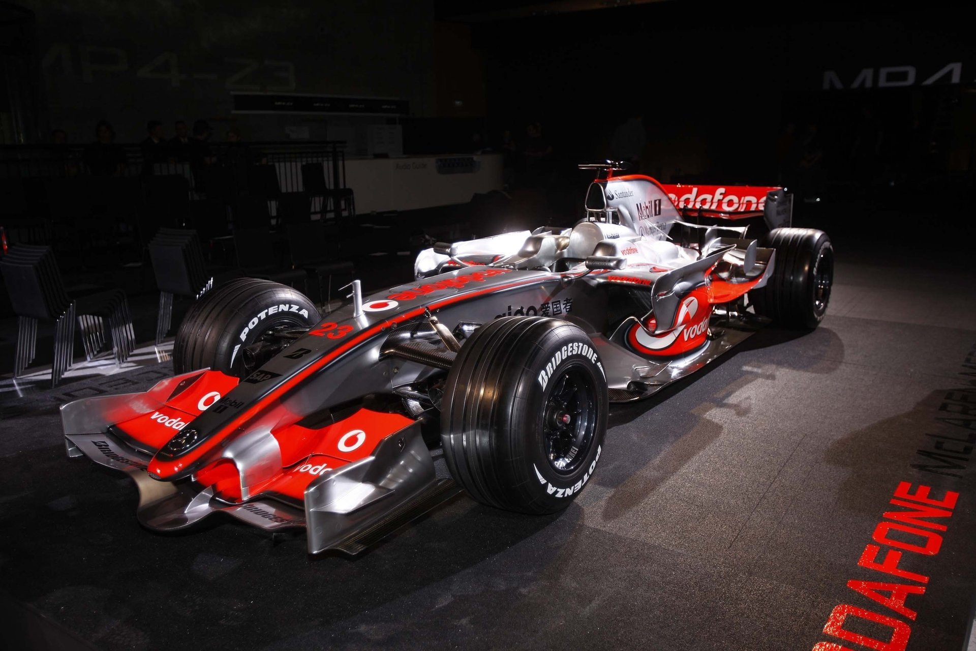 mclaren sport voiture de course formule 1