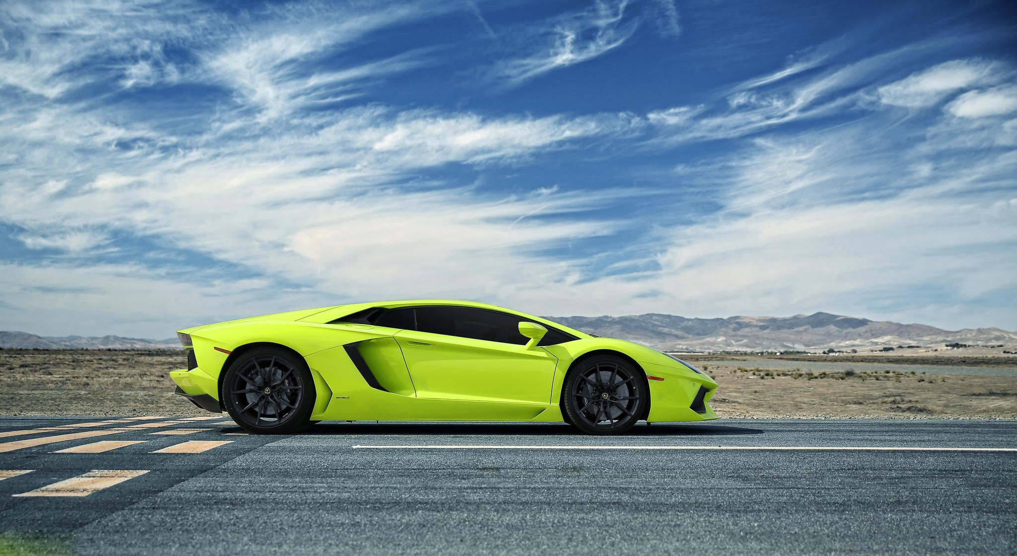 lamborghini adventdaor aventador route californie