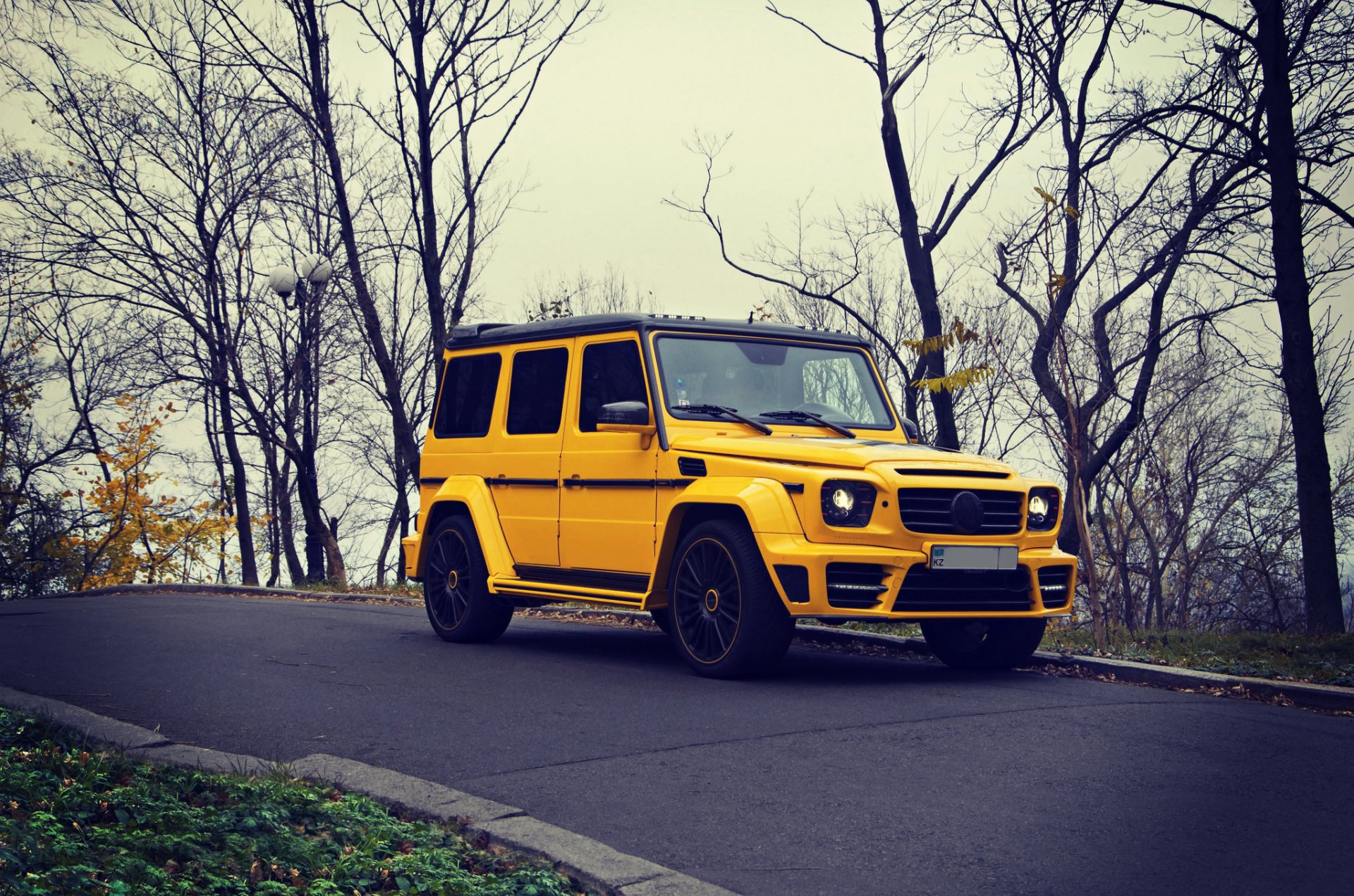 mercedes benz g63 brabus gelb suv herbst mercedes