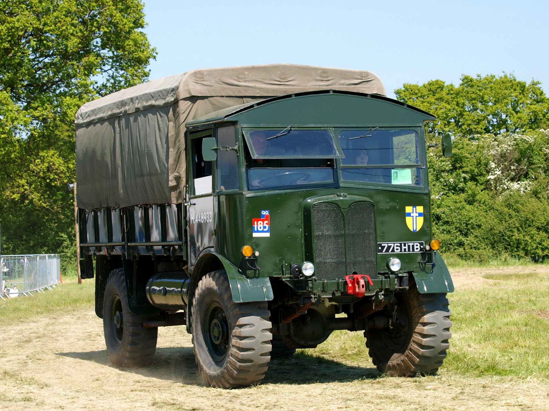 aec matador britannique militaire voiture tracteur d artillerie ww2