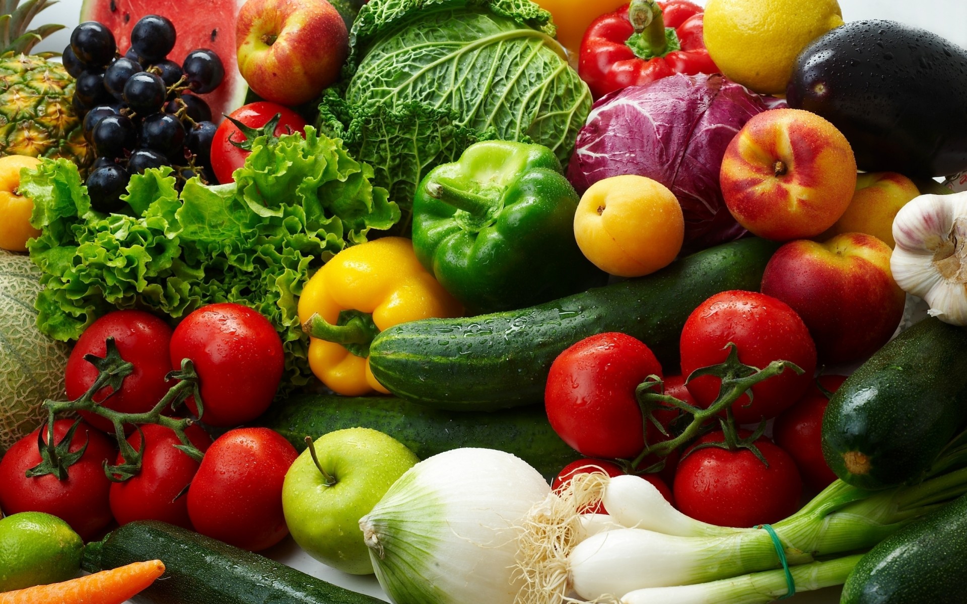 paprika torment salad cucumber cabbage