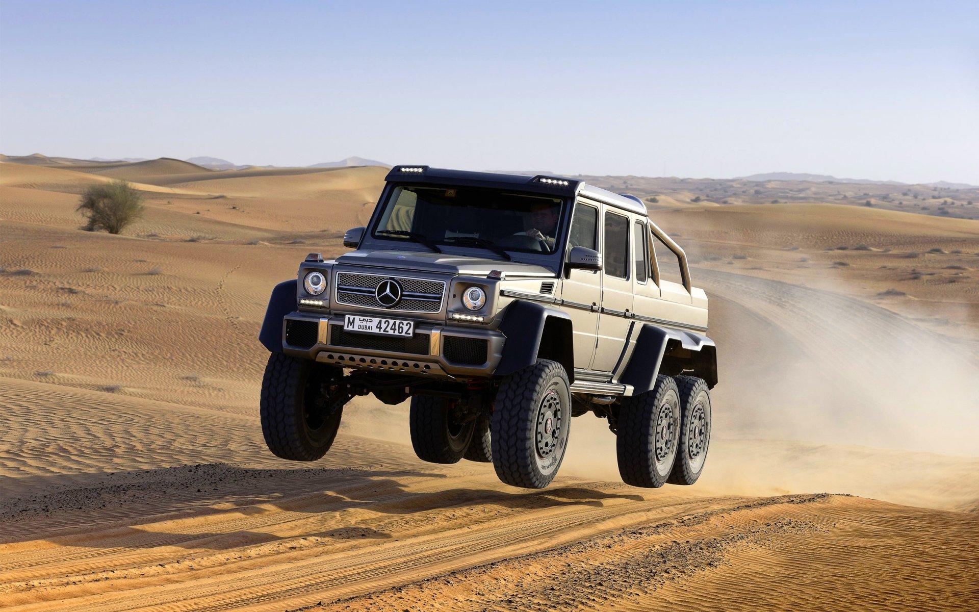 mercedes-benz g63 amg 6x6 mercedes suv piasek pustynia