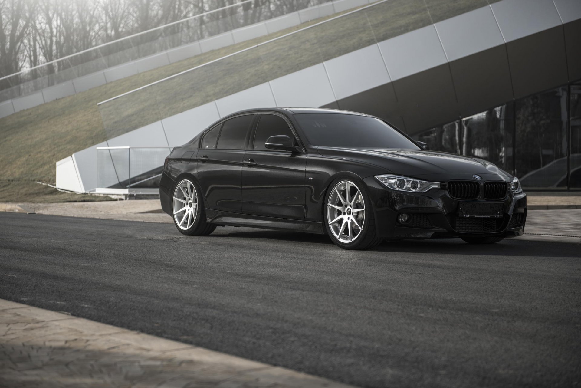 bmw 335i тюнинг позиция черный