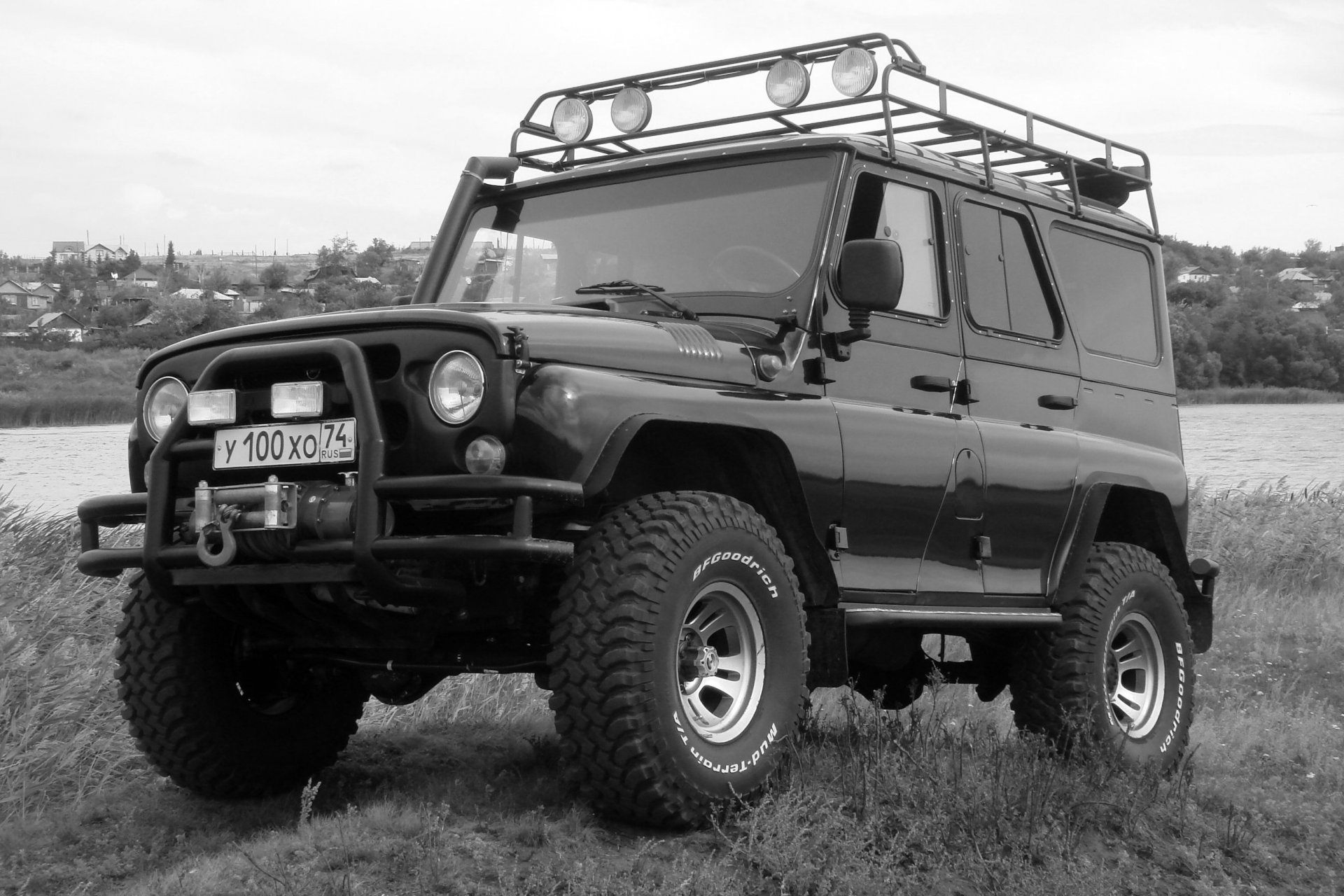 uaz uaz hunter hunter auto natura fiume off-road off-road 4x4 suv sfondo