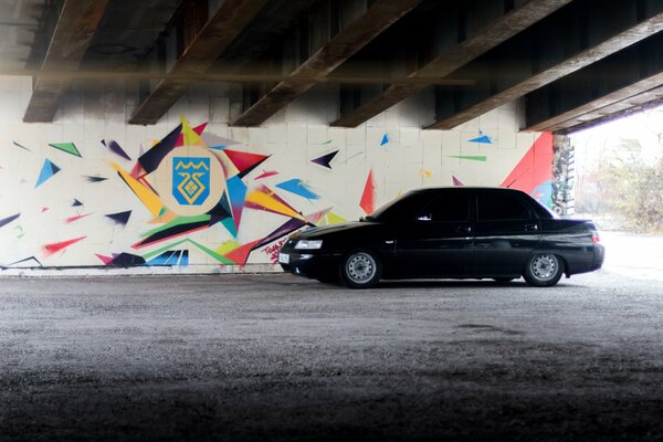 Lada sur fond de graffiti coloré