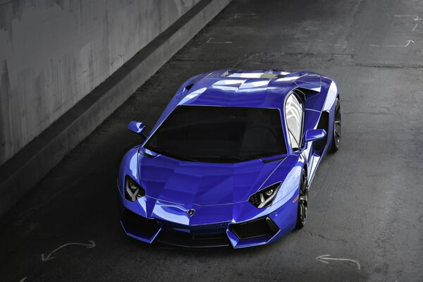 Lamborghini azul vista superior