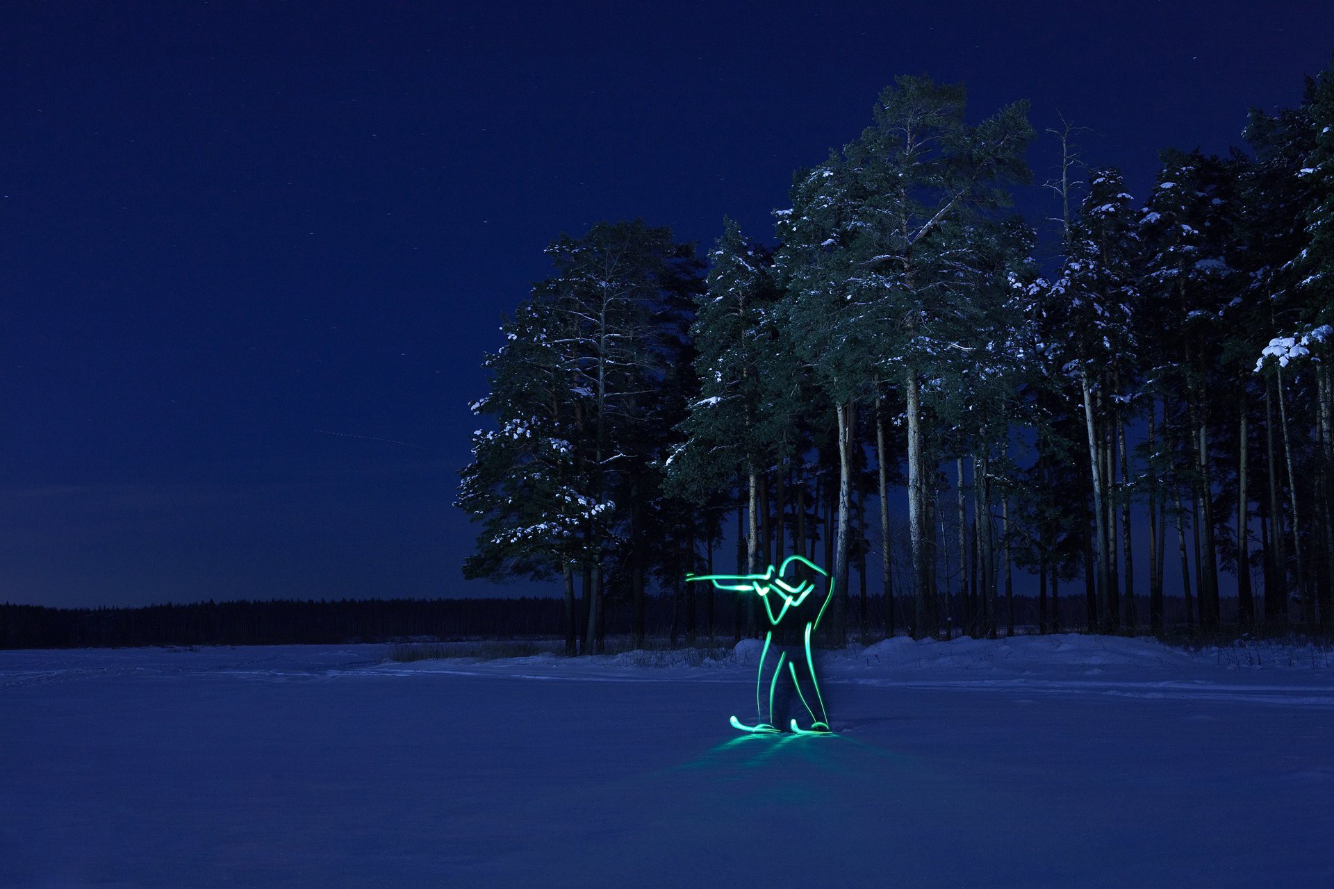 hiver forêt nuit silhouette biathlon jeux olympiques