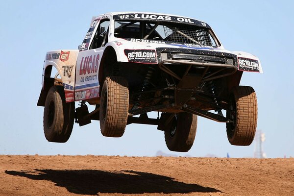 Carreras de autos en Arizona coche volador