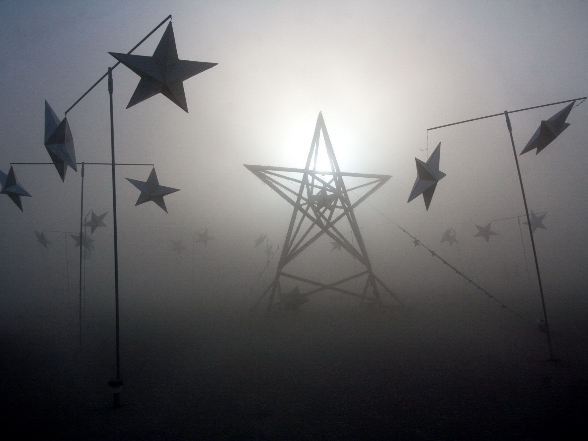 stelle luce nebbia