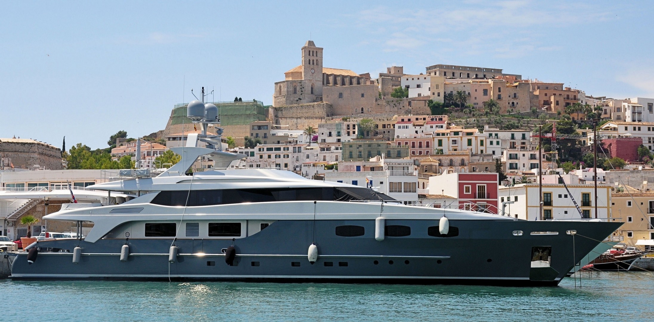 ibiza yacht espagne