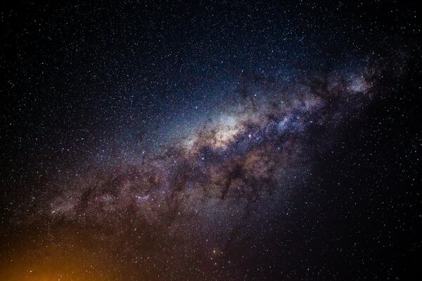 Foto della Via Lattea nel cielo notturno