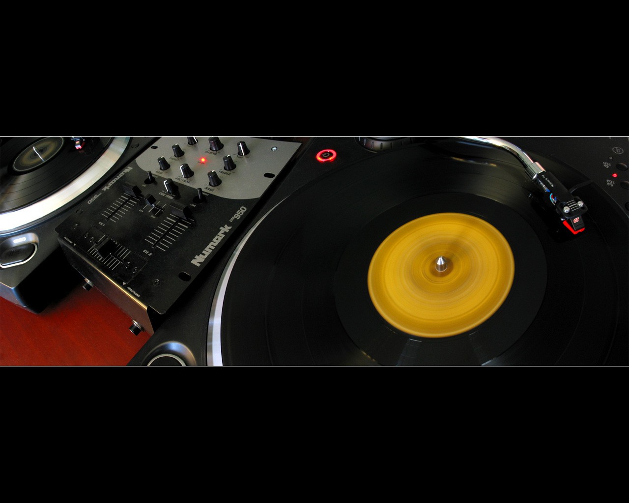 turntables vinyl music