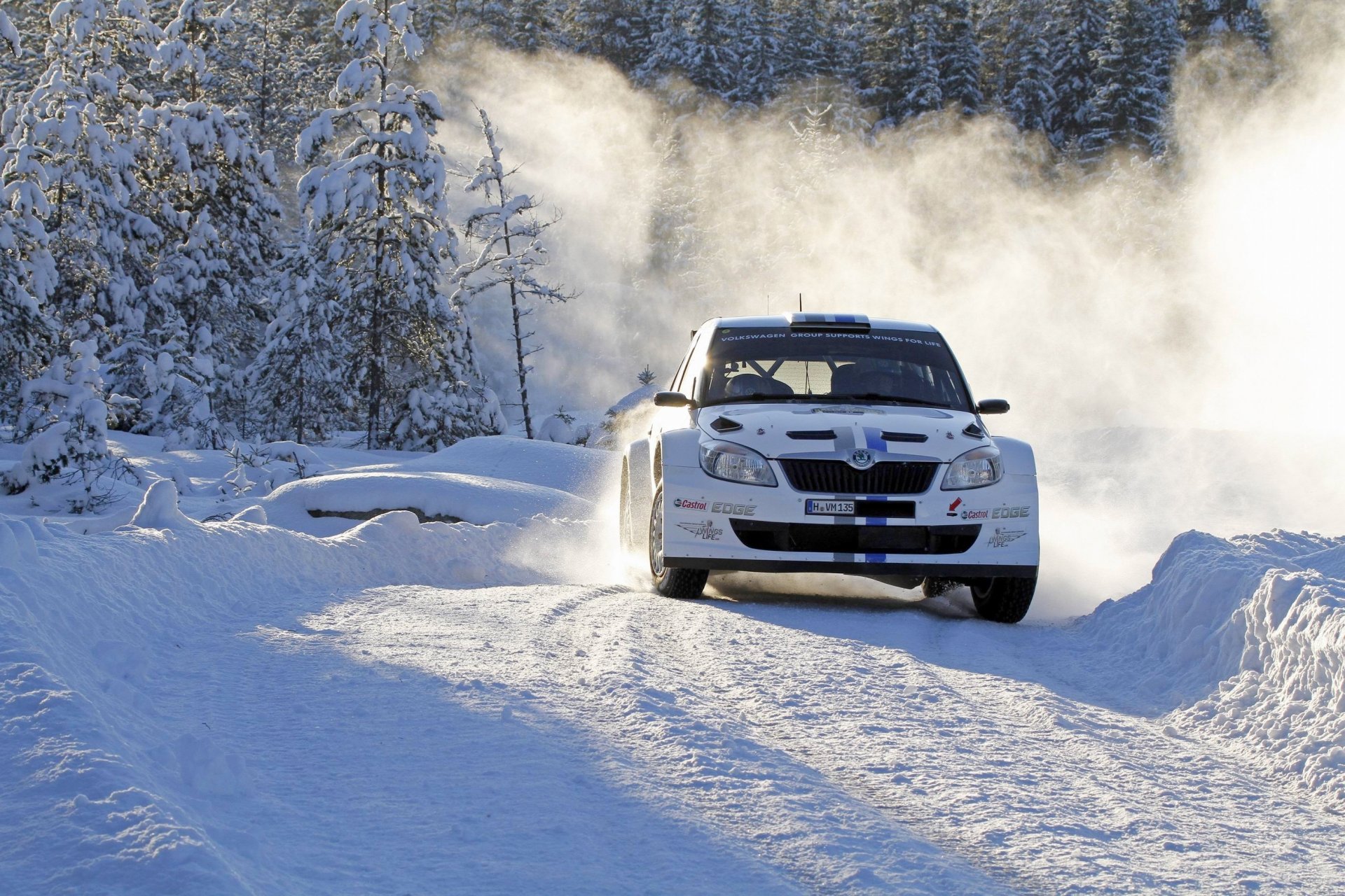 koda fabia rally wrc auto inverno neve turno giorno rally sport skoda