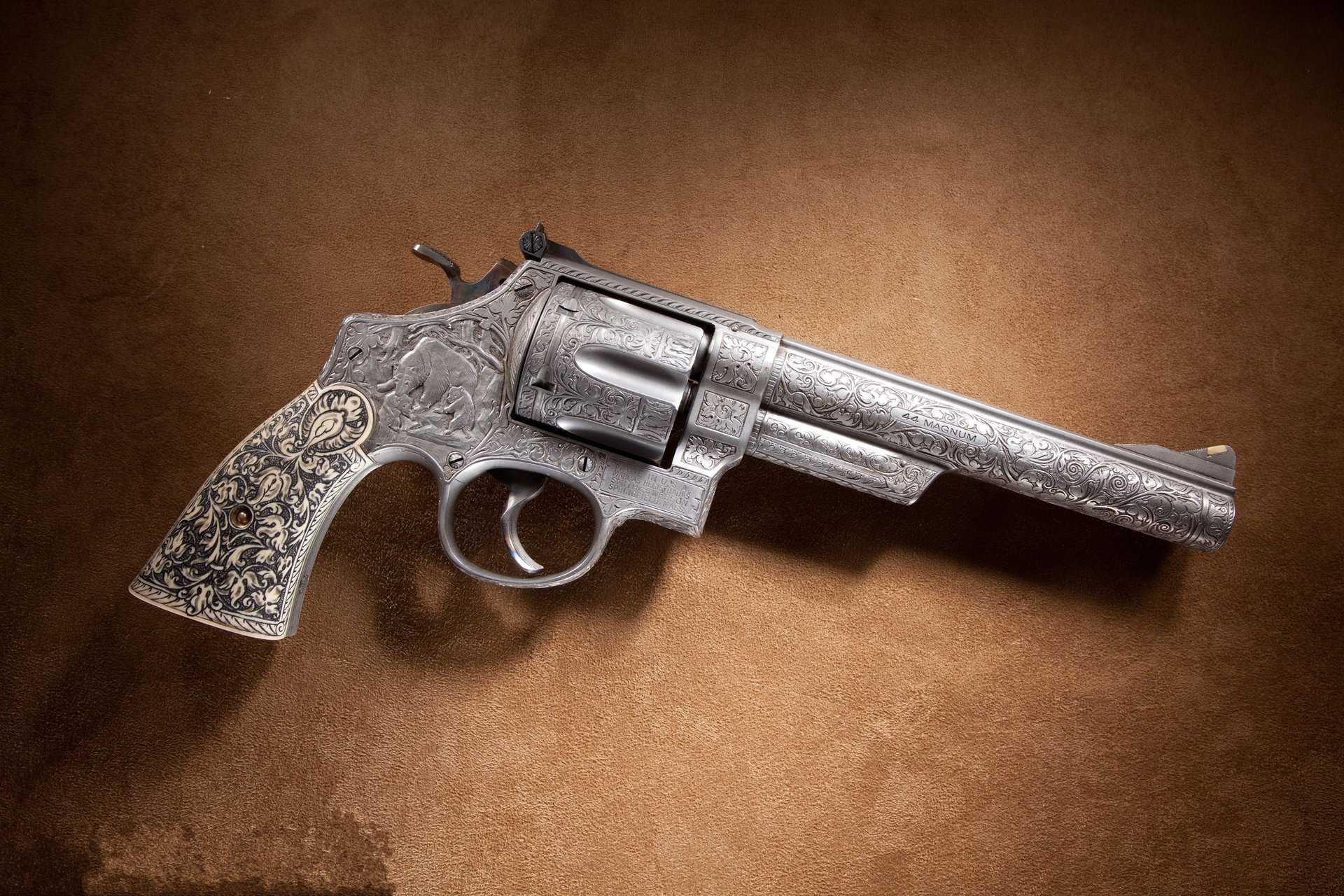 mith 44 wesson viejo hombre revólver grabado