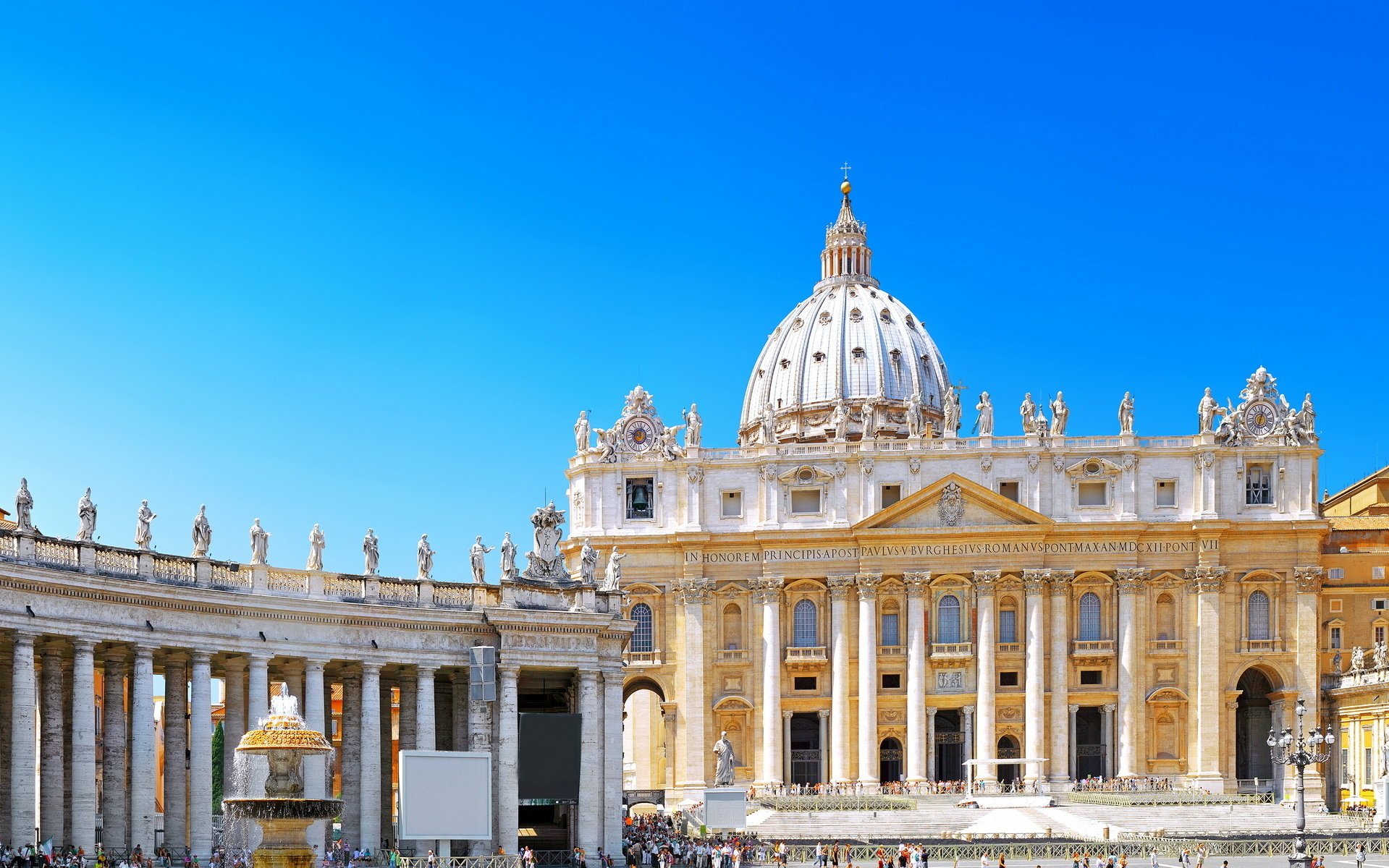 the vatican cathedral the sky