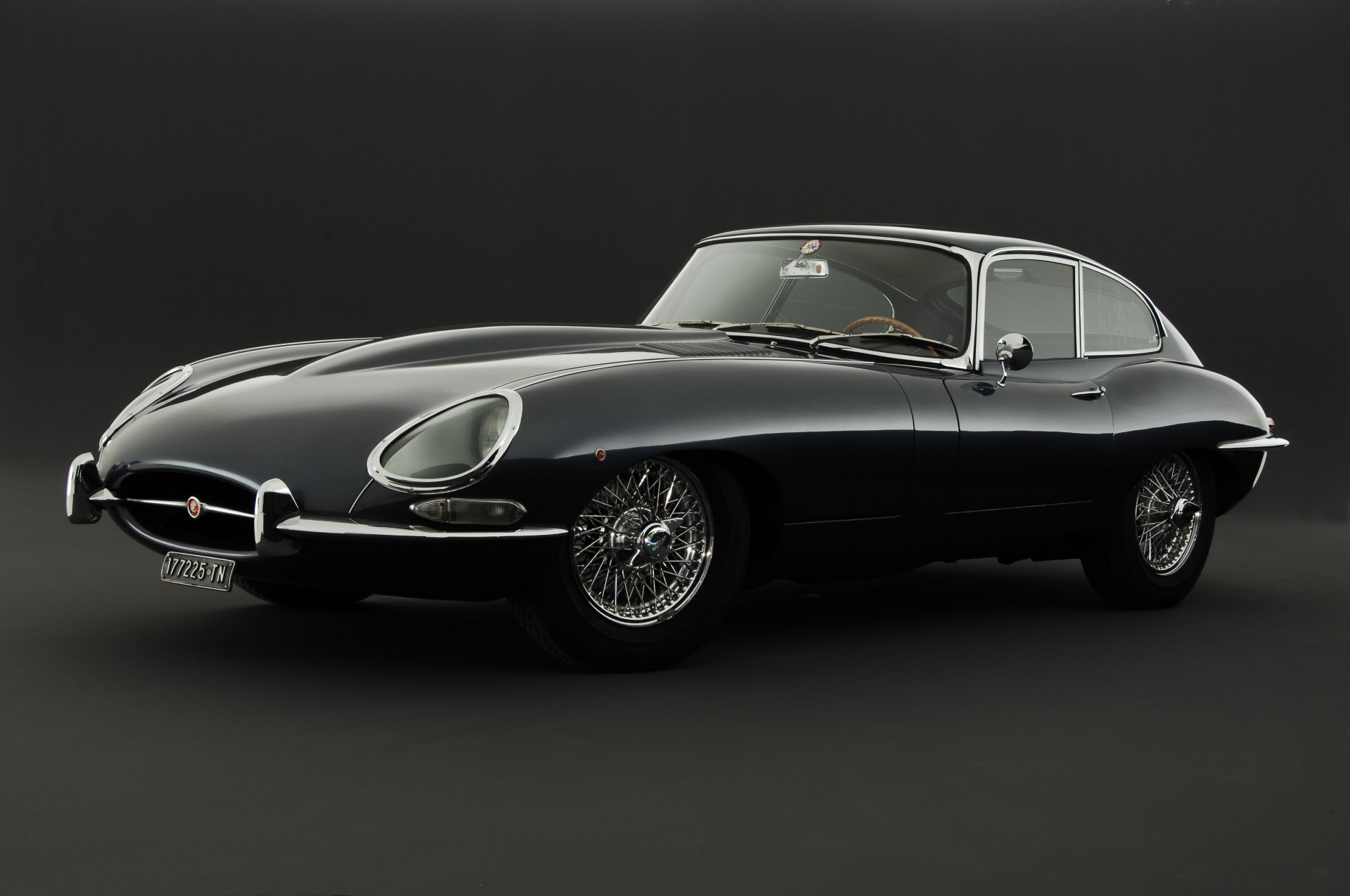 e-type jaguar rétro voiture de sport