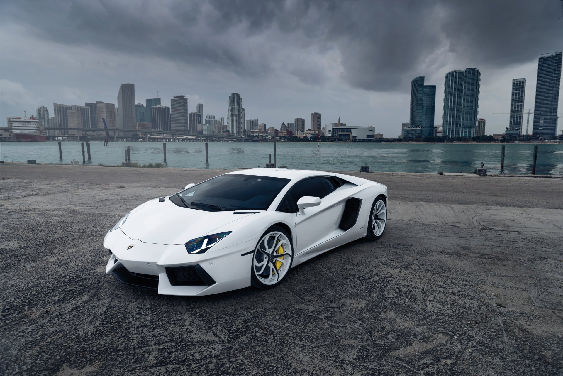 vellano mc lamborghini aventador blanc