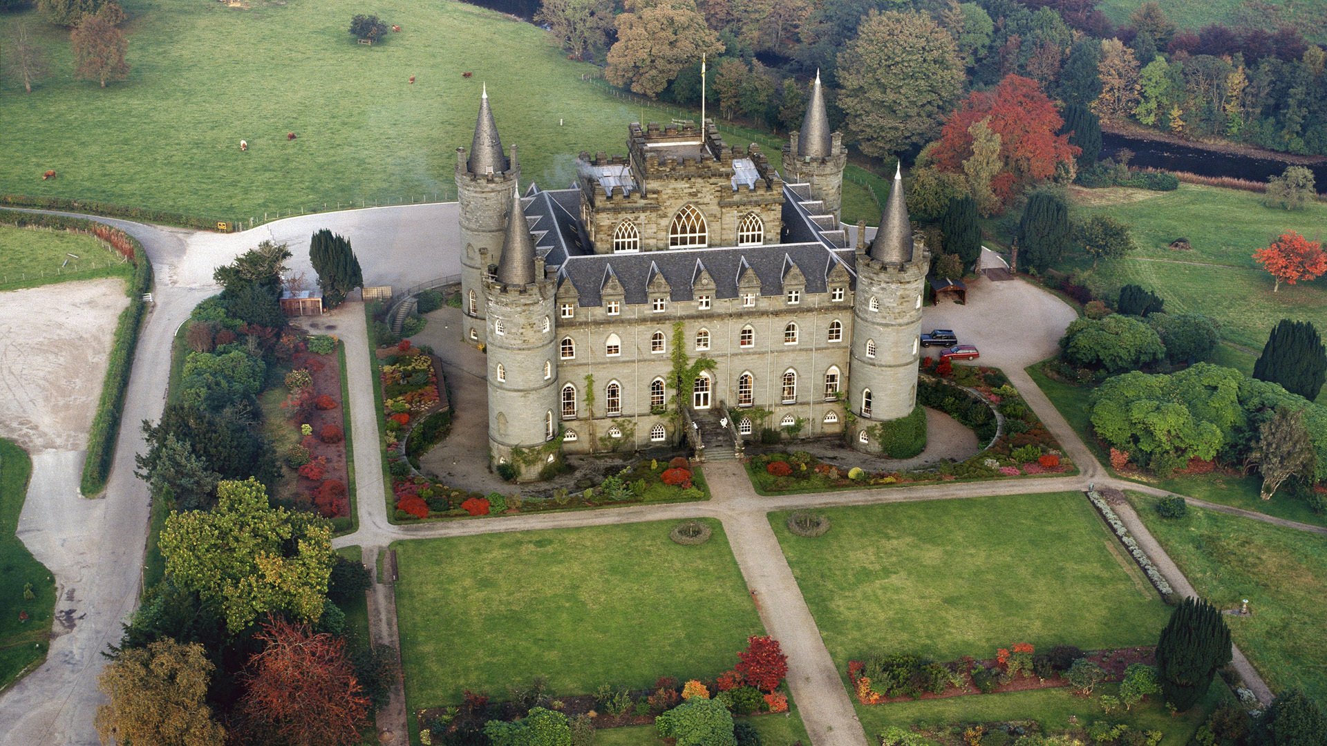 château rivière pré automne