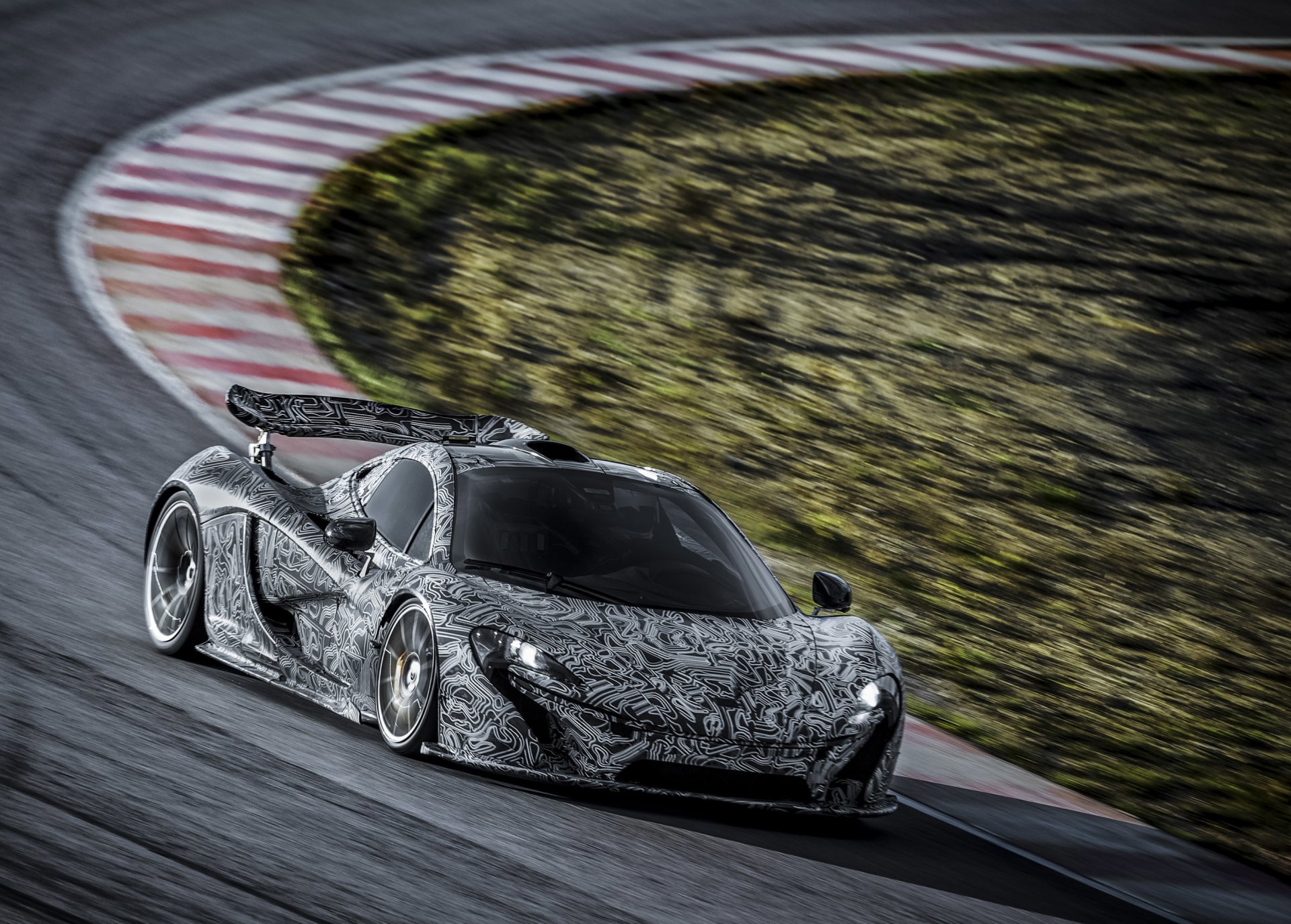 mclaren p1 supersamochód