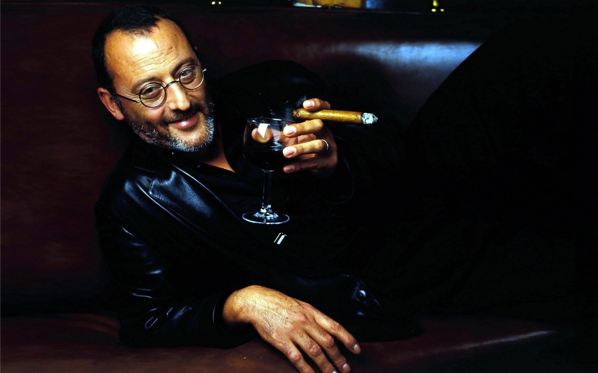 jean reno attore jean reno uomo barba viso occhiali