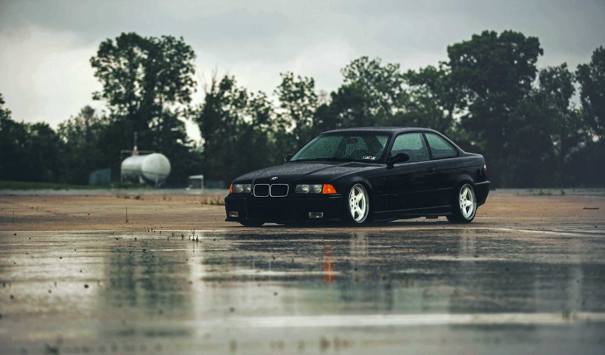 bmw m3 e36 czarny bmw czarny deszcz