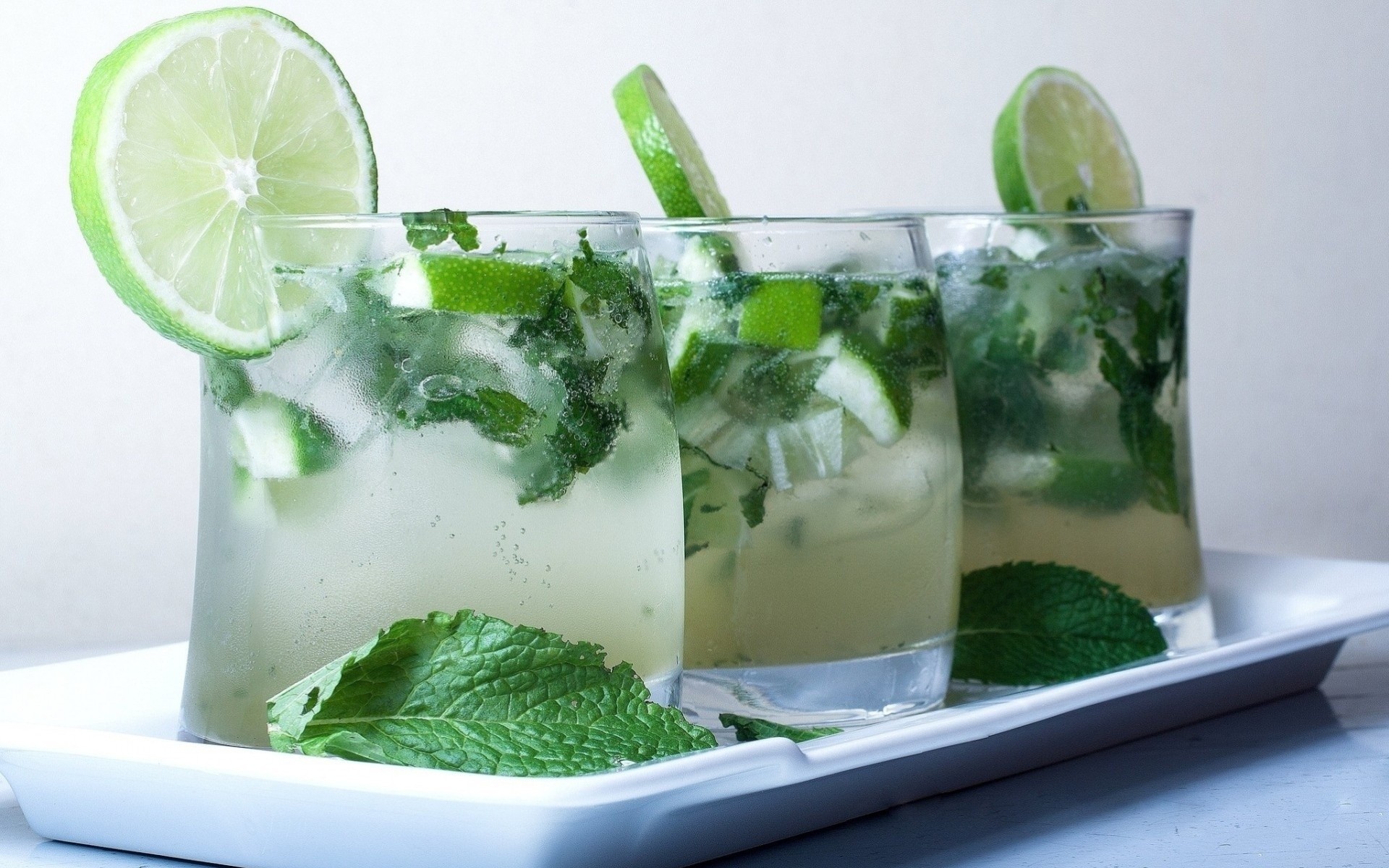 frescura mojito menta lima verduras cóctel