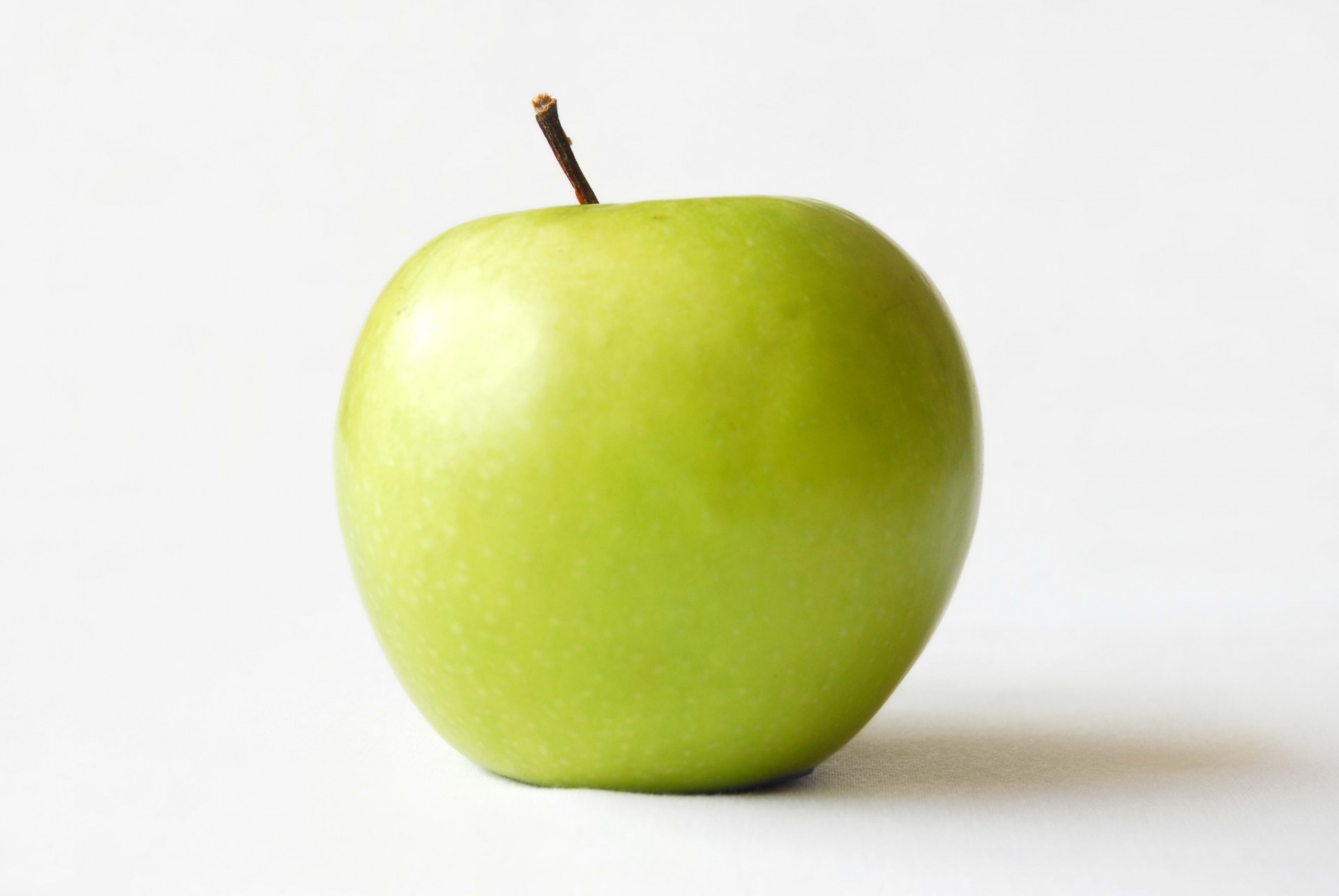 apple white background fruit