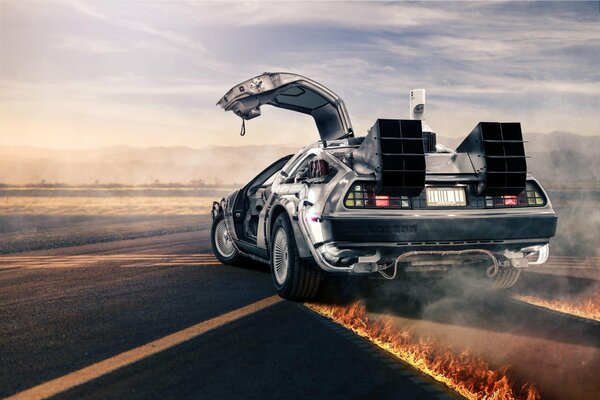 Argento Delorean, dmc - 12. Veniamo dal futuro