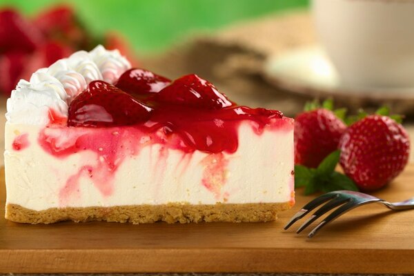 Cheesecake alla fragola questo disert può essere preparato in 2 ore