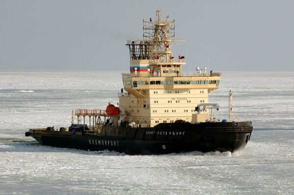 Icebreaker St. Petersburg on the Gulf of Finland