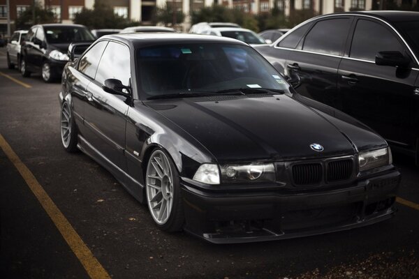 Noir bandit BMW tuning