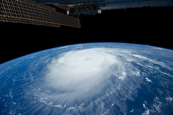 Photos of the Earth cataclysm from the International Space Station