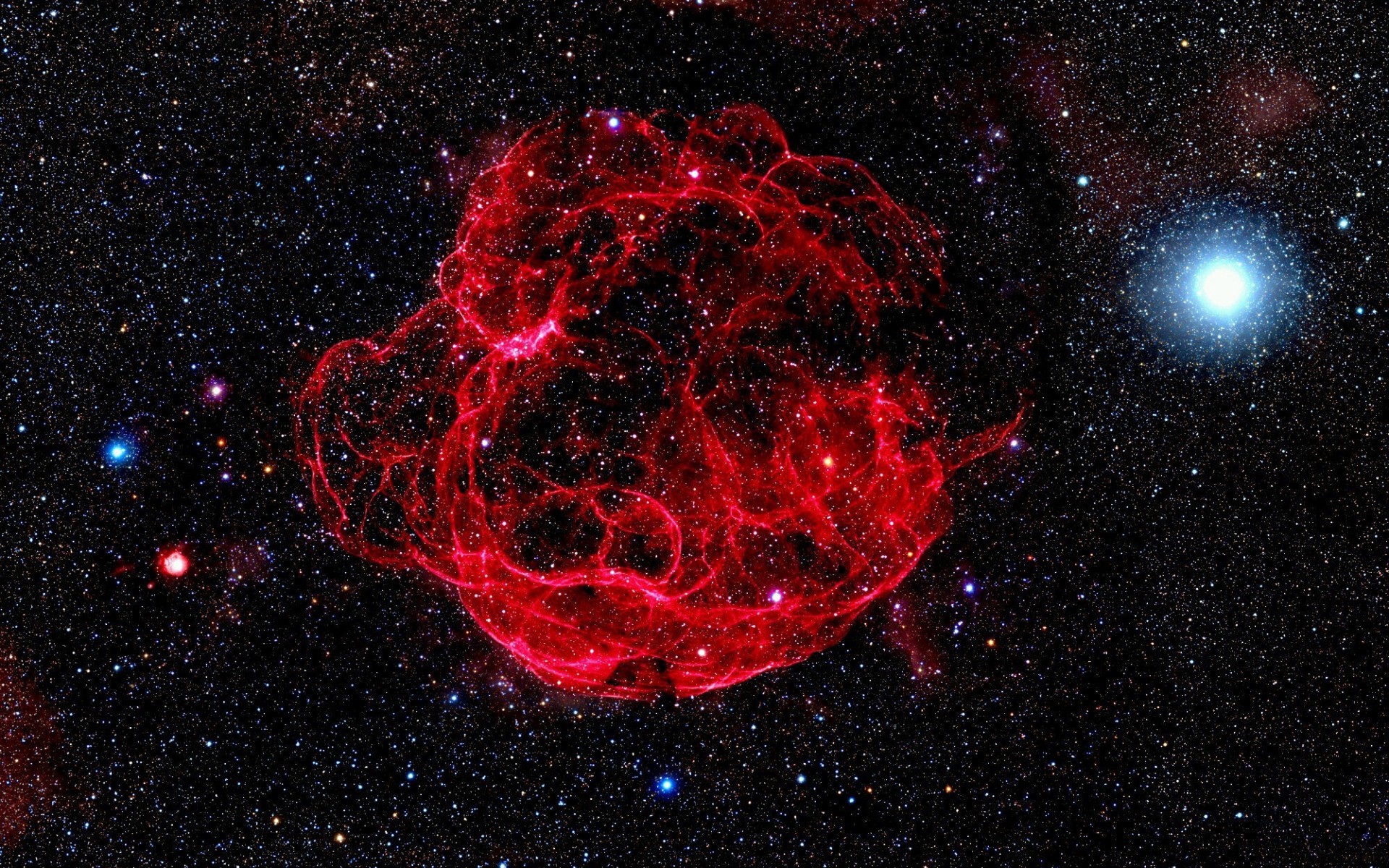 pianeta spazio nebulosa