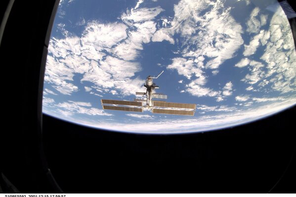 Satélite en el fondo del planeta Tierra