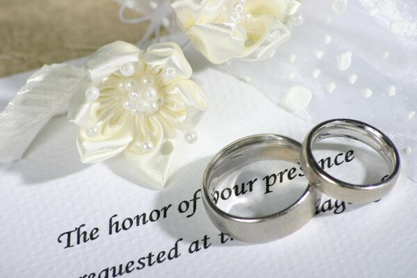 Wedding rings and attributes