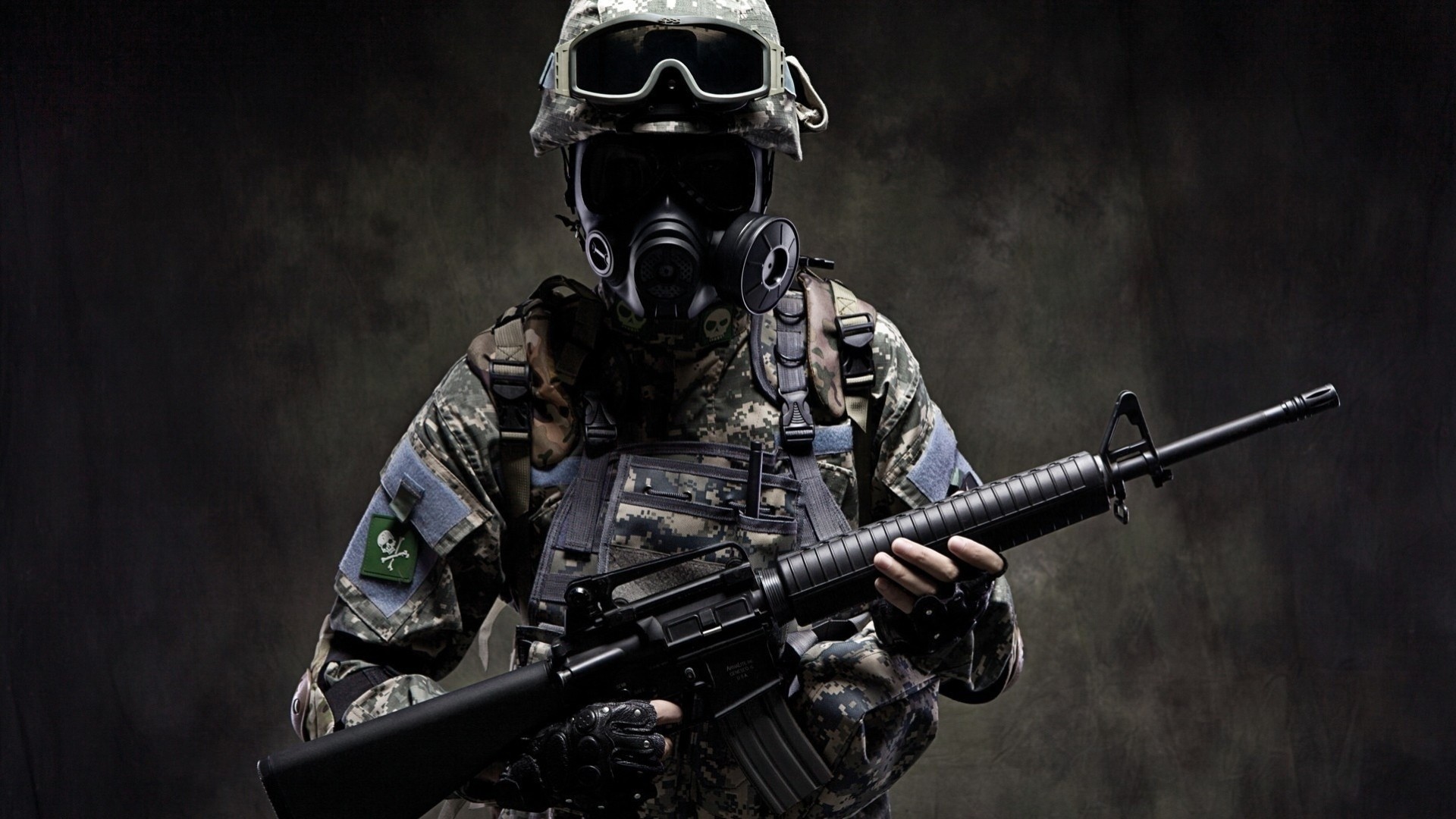 arma maschera m4 soldati forze speciali automatico