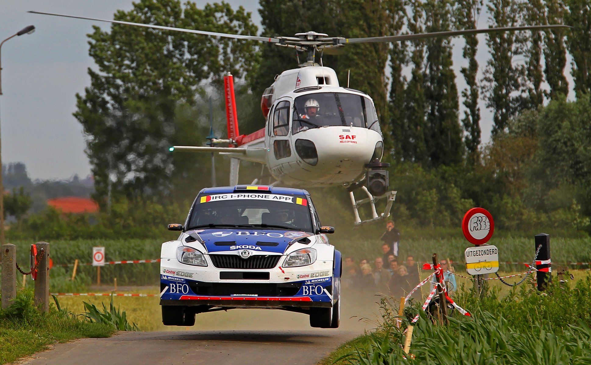 koda fabia rajd wrc skoda samochód speed sport helikopter auto fabia rajd